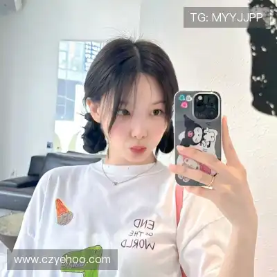 邹朵千